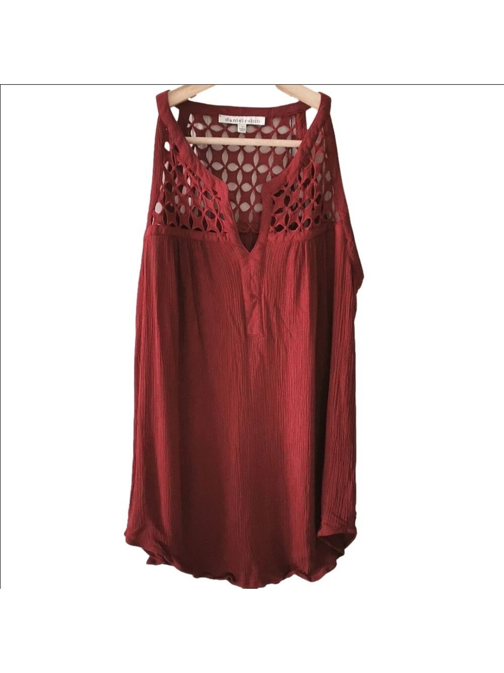 Daniel Rainn Boho chic sleeveless top. Size Medium. EUC
